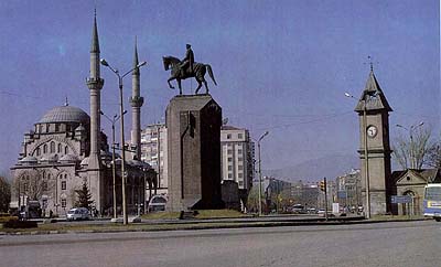 meydan.jpg (23371 bytes)